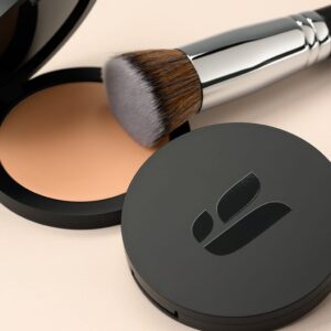 YOUNIQUE TOUCH crème foundation kopen : Premium beautyproduct geselecteerd door Émilie