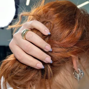 Buy JoyBelle – Lila (medium almond) : My review of these perfect press-on nails