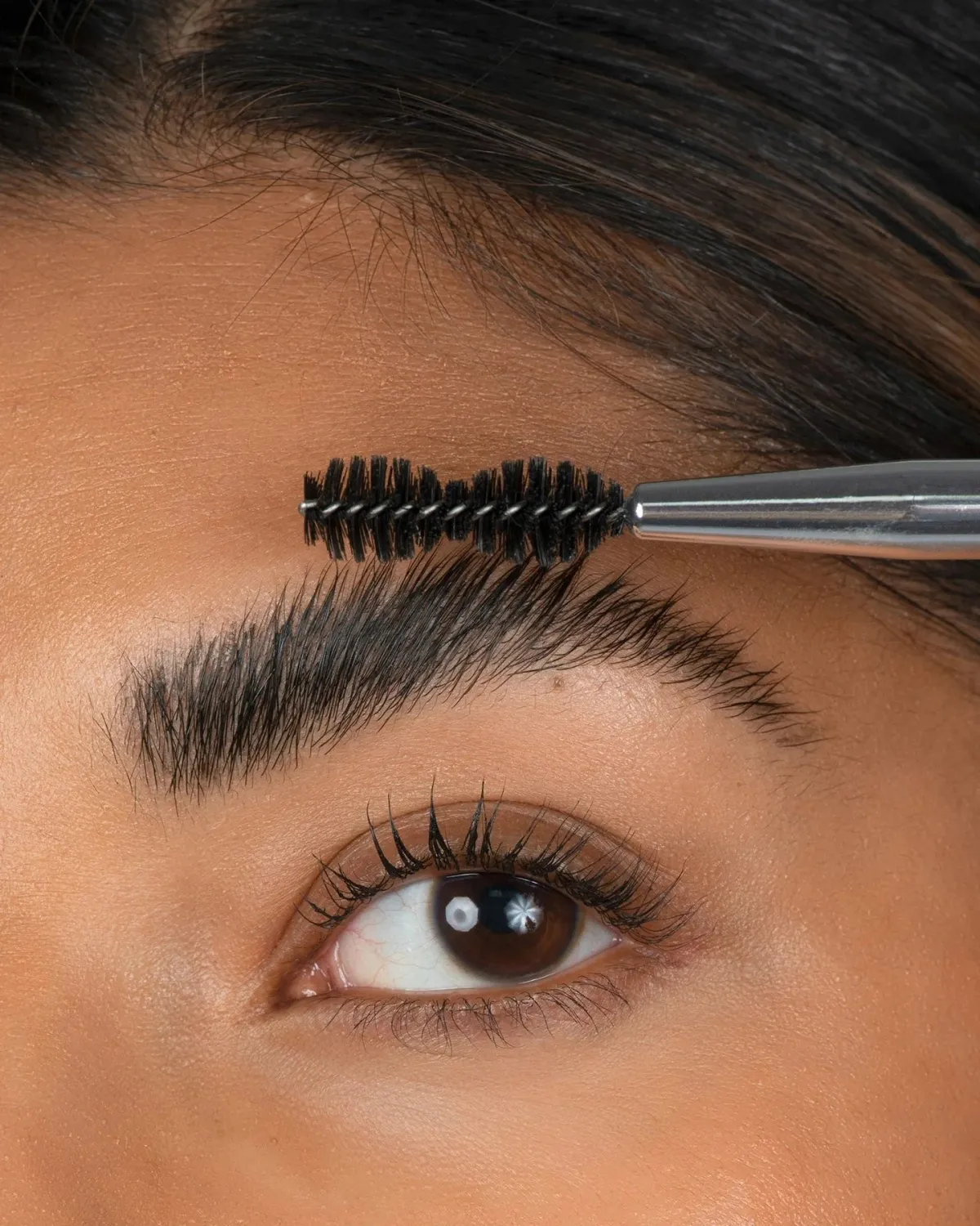 Fluff Up Lash Wand – tips: official product photo of the Fluff Up Lash Wand