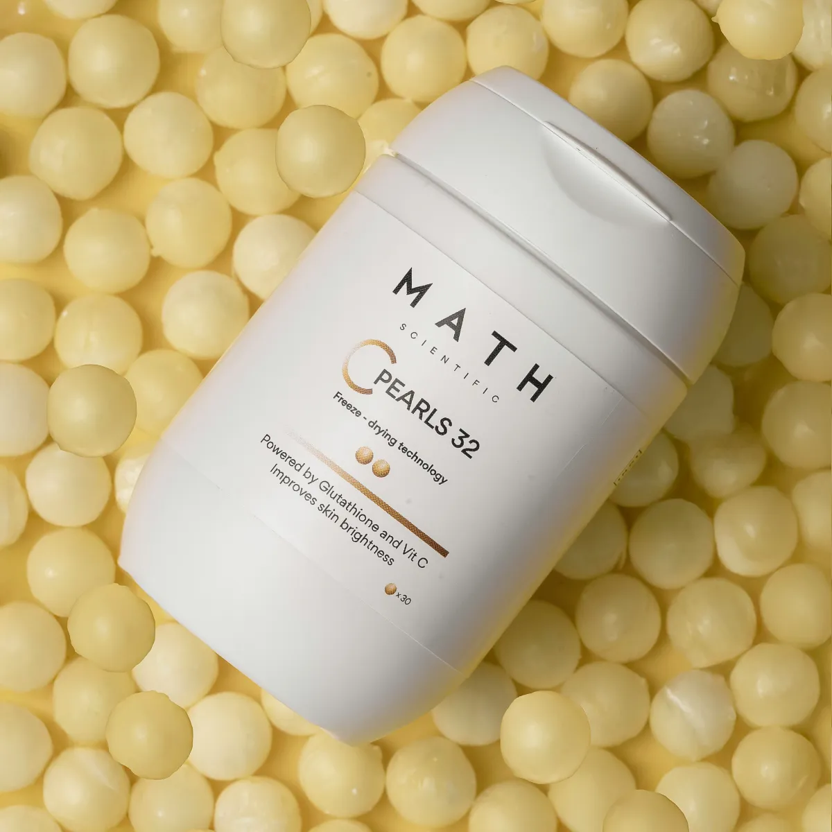 C PEARLS 32 – recenze: lahvička séra s vitaminem C na žlutých perlách