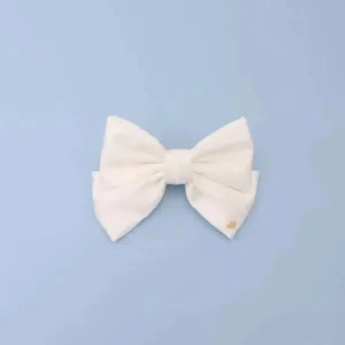 Clip Lazo de Satén - Goodness – tono Peace, pinza con lazo de tela blanco crema