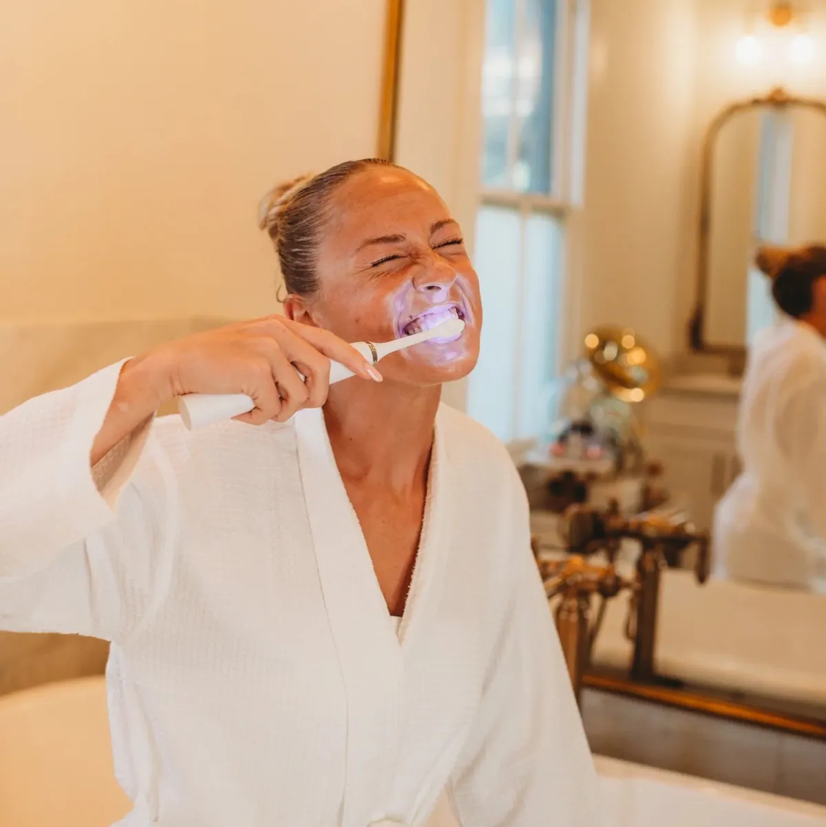 Whitening Bubble Mint Toothpaste – tips: another view of the product