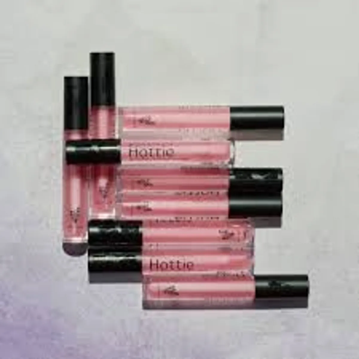 MOODSTRUCK HOTTIE lip plumper – price: range of lip plumper tubes