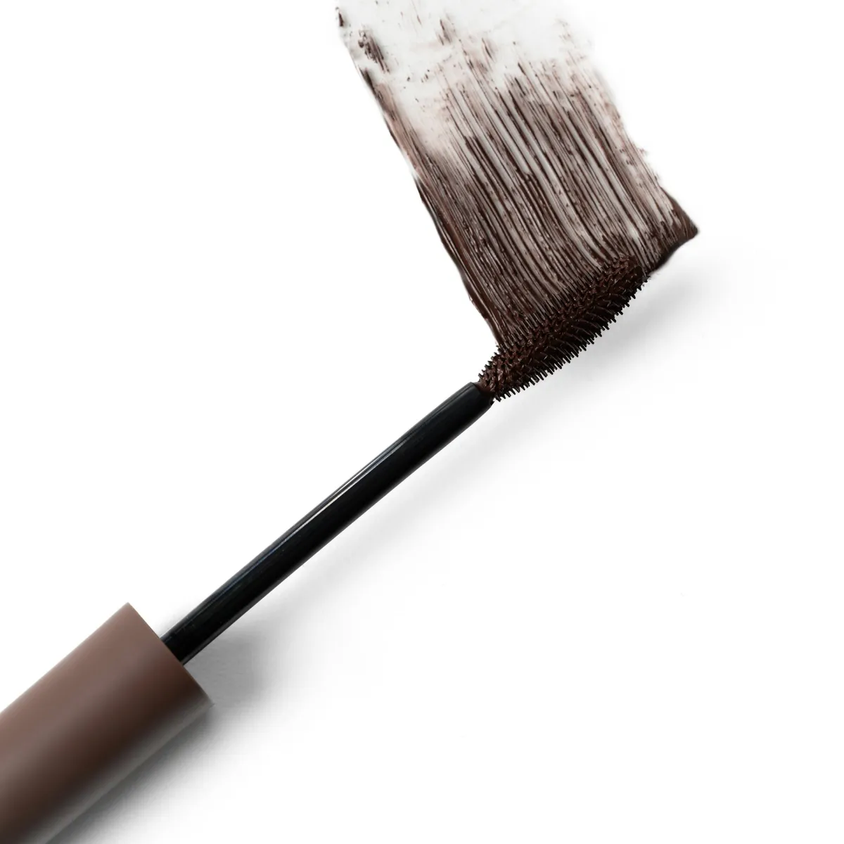 YOUNIQUE chocolate bombshell tubing-mascara – test : mascarabørste og tekstur på den chokoladebrune tubing-mascara